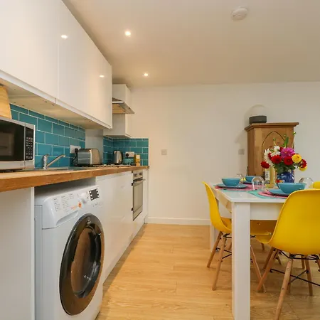 Bailey Apartment Truro